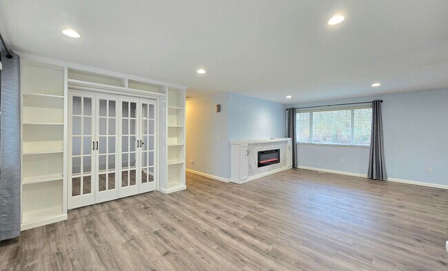 Foto del edificio - 3 Bedroom Home in Marysville Available Now