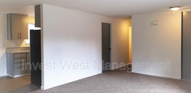 Foto del edificio - 411 NE 104th Ave