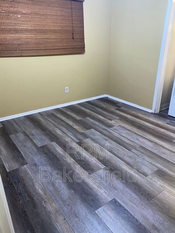 Building Photo - 1804 Chevy Chase Dr