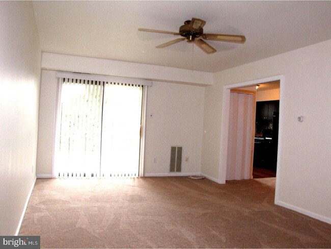 Foto del edificio - 1155 York Rd.