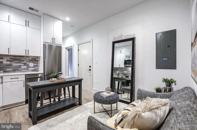 Foto del edificio - 256 15th St SE