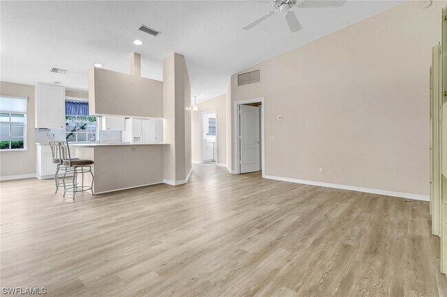 Foto del edificio - 5727 Drummond Way