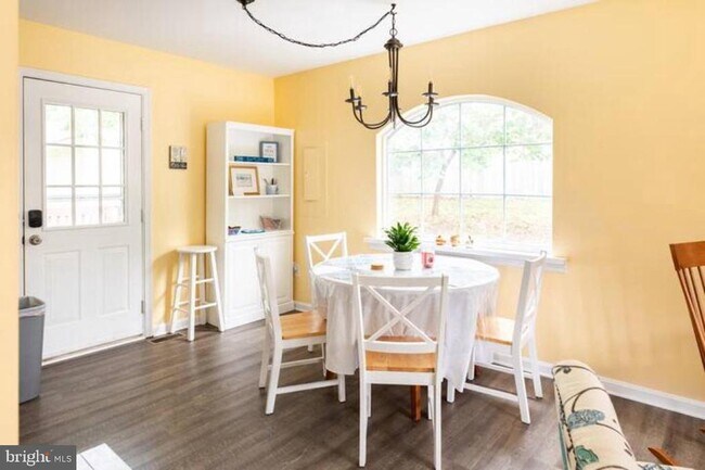 Foto del edificio - 7306 Pheasant Ridge Ct