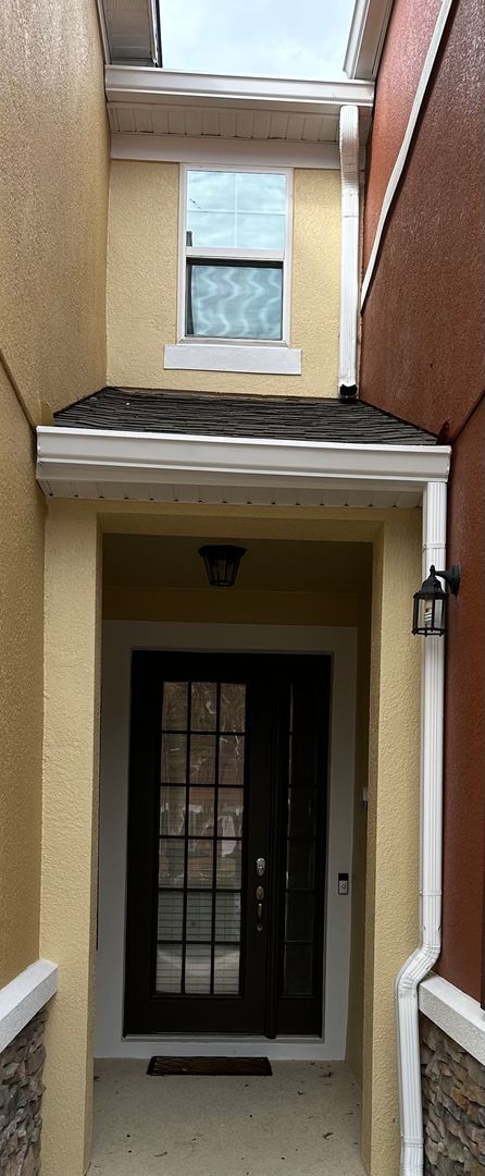 Photo - 3 Bedroom, 2.5 Bath Townhome in Gated Sanford Community – Pet Friendly