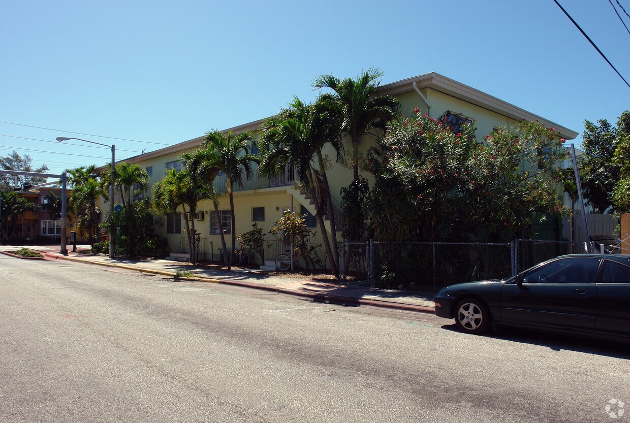 Foto del edificio - Harding Terrace Apartments