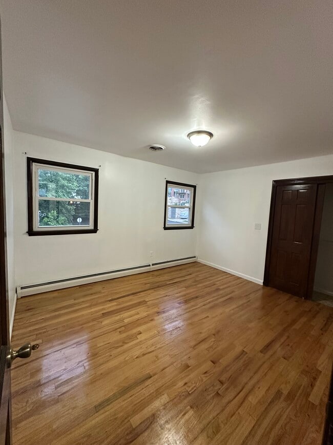 Foto del edificio - 42 Ridge Ct