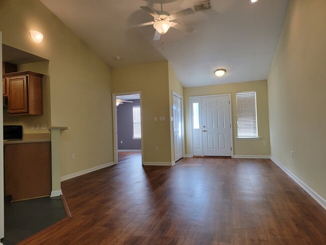 Photo - 2372 Quazar Cir (Tallahassee, FL) Townhome