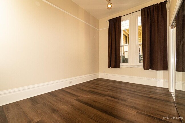 Foto del edificio - 3377 20th St