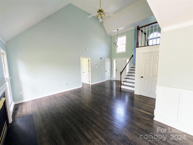 Building Photo - 136 River Birch Cir