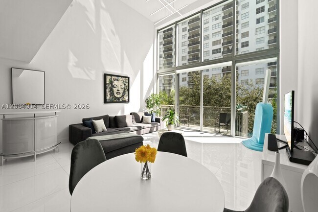 Building Photo - 6000 Collins Ave