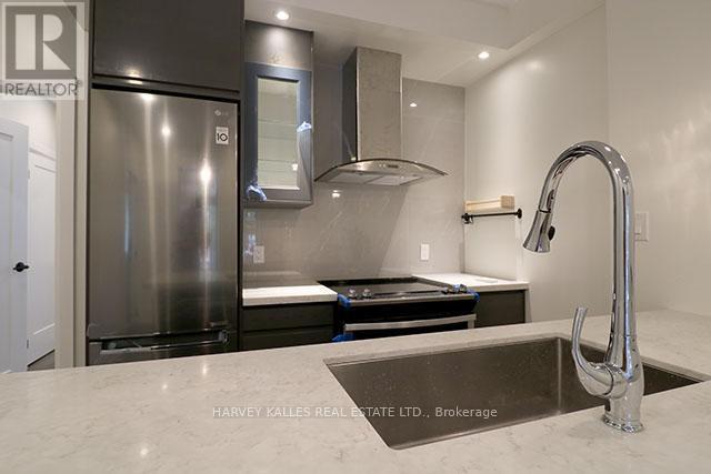 Photo du bâtiment - 488 Lansdowne Ave