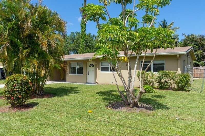 Foto principal - 1297 NW Charlie Green Dr