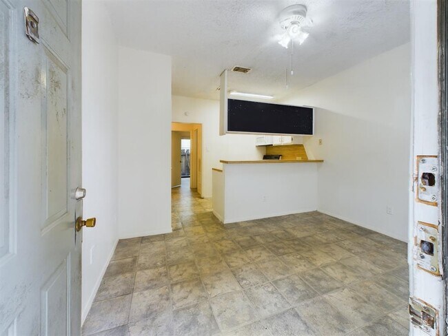 Building Photo - 2815 Rio Grande St