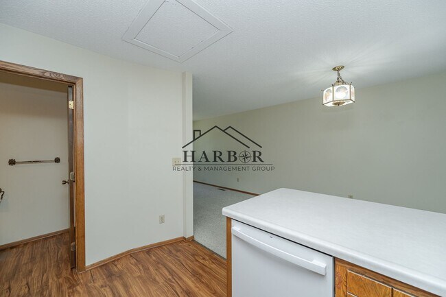 Foto del edificio - 1800 43rd St NW