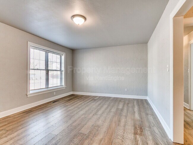 Building Photo - 3108 NW 43rd St