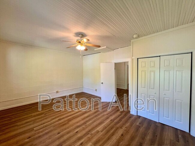 Foto del edificio - 310 Old County Home Rd