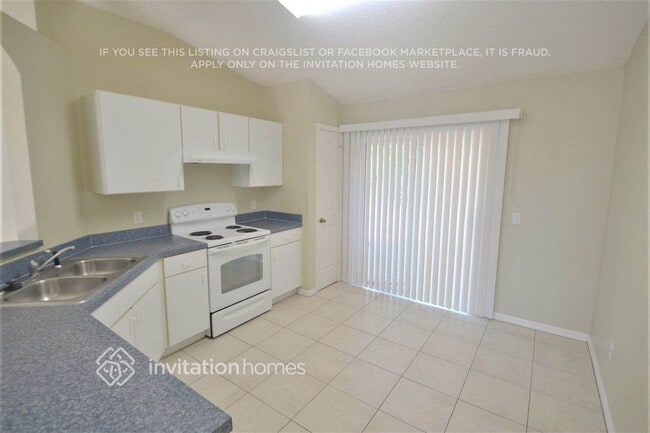 Building Photo - 248 Rosita Dr