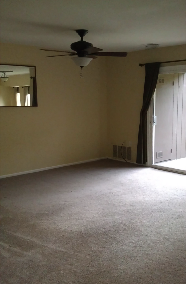 Building Photo - 1108 Meadowview Ln