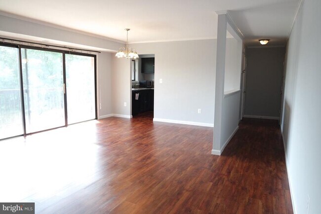 Foto del edificio - 3240 S 28th St