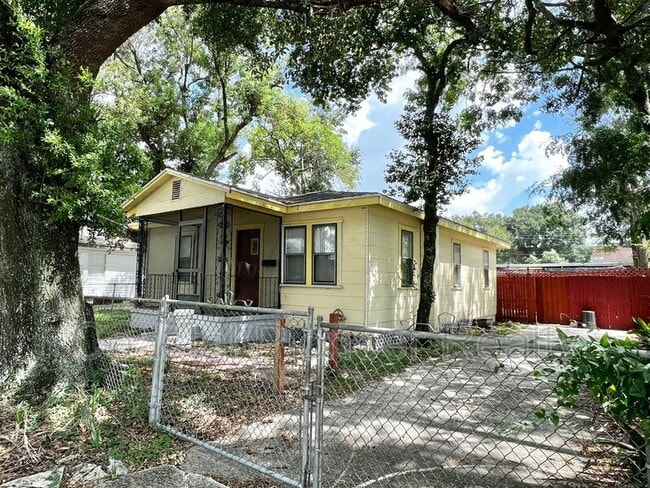 Building Photo - 1603 E 29th Ave