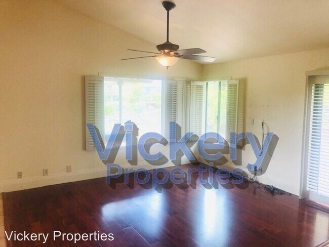 Building Photo - 3 br, 2 bath House - 255 Donald Drive