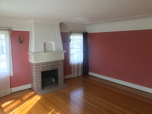 Foto del edificio - 2404 Cedar St