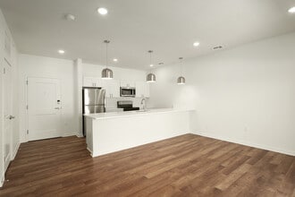 Building Photo - Gretna Landing