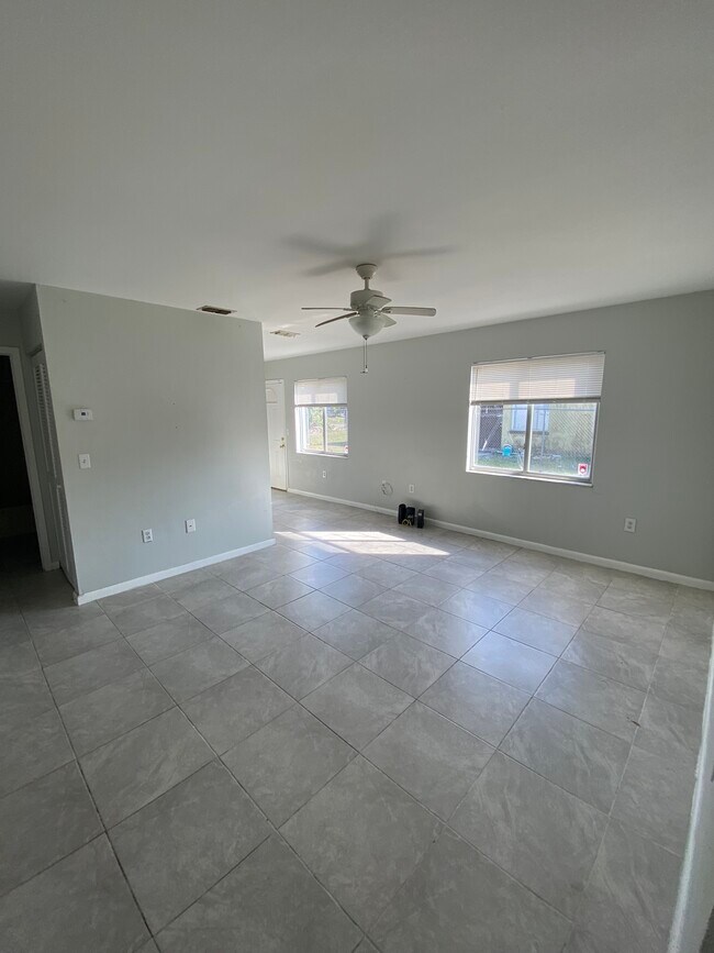 Building Photo - 5803 8th Street Ct E