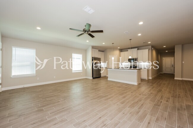 Foto del edificio - 1752 Reverie Rd