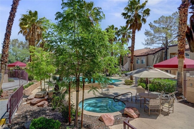 Building Photo - 9325 W Desert Inn Road Unit 240