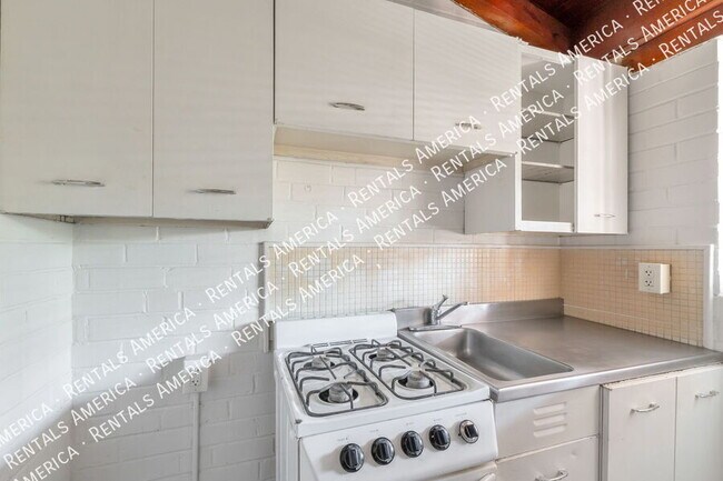 Foto del edificio - 947 N Alvernon Way