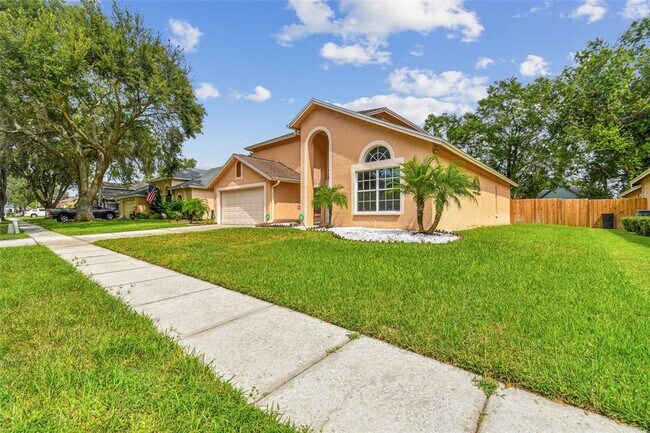 Foto del edificio - 4412 Winding River Dr