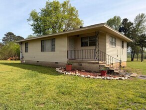 Building Photo - 329 AR-326
