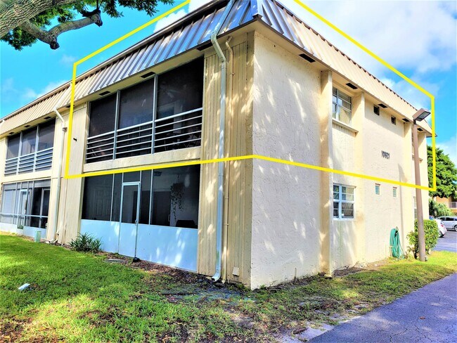 Building Photo - 10821 N Military Trl