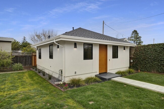 Building Photo - 1438 Columbus Ave