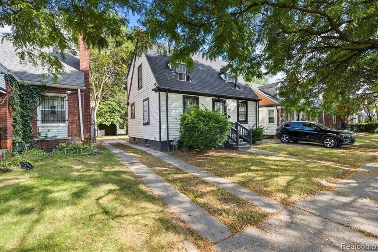 Primary Photo - 2 Bedroom Home on Detroit's West Side