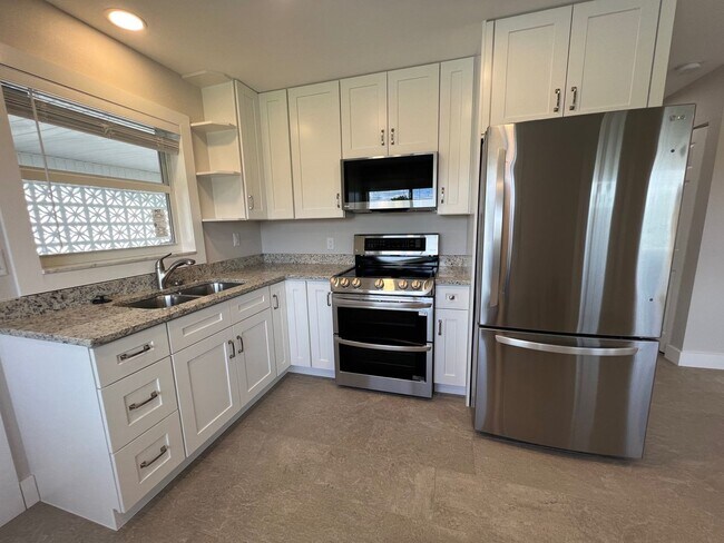 Foto del edificio - 322 Lasayette Port Charlotte FL 33952
