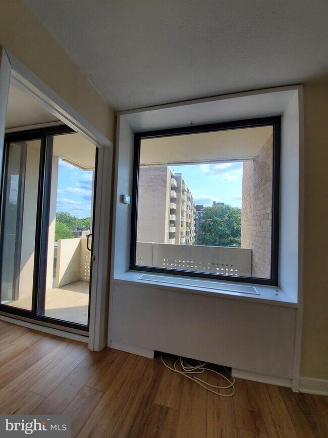 Building Photo - 490 M St SW