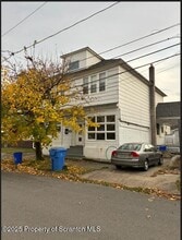 Building Photo - 53 Sobieski St