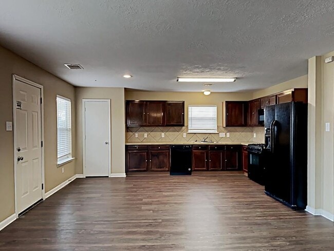 Building Photo - 3018 Ribbon Creek Way