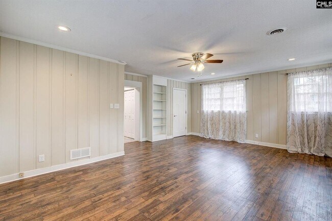 Building Photo - 4524 Mosshill Rd