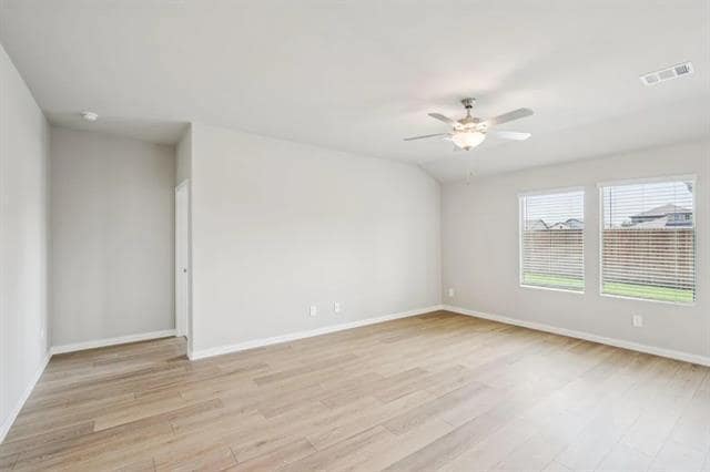 Foto del edificio - 512 Midnight Oak Dr