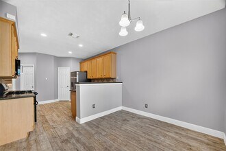 Building Photo - 1408 S Friendswood Dr