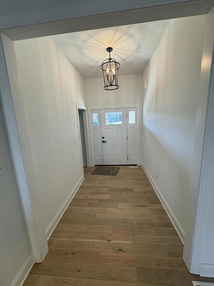 Foto del edificio - 753 Amanda Ct