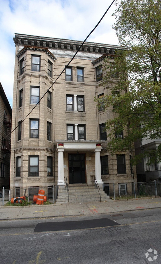 95 Radford St, Yonkers, NY 10705 Apartments in Yonkers, NY