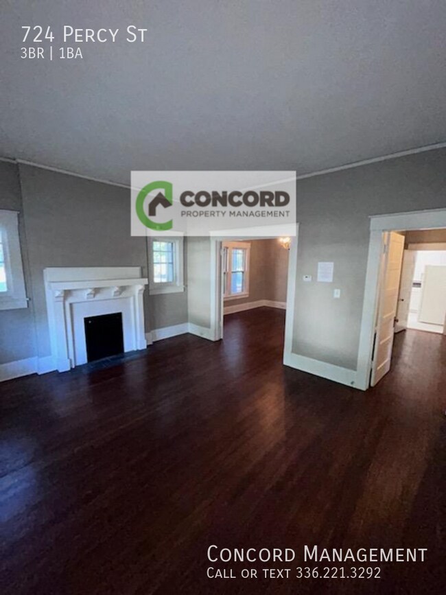 Building Photo - 724 Percy St