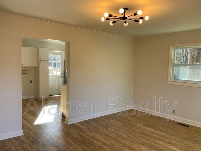 Foto del edificio - 3633 Carlyle Dr