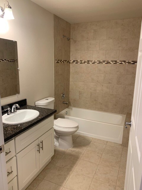 Foto del edificio - 619 Elizabeth St