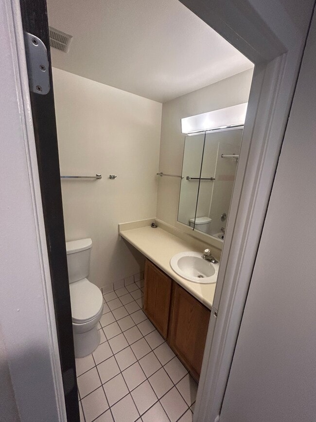 Foto del edificio - 5750 Abbey Dr