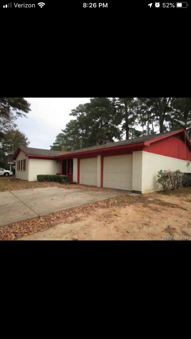 Building Photo - 9429 Garfield Dr